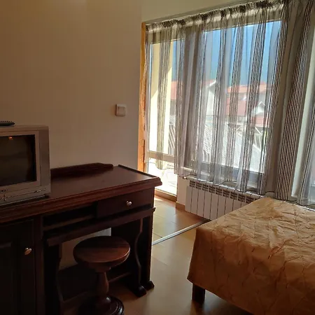 Проживание в семье M-stone